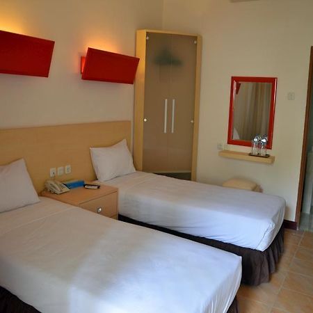 Mansinam Beach Resort WEST PAPUA Ngoại thất bức ảnh